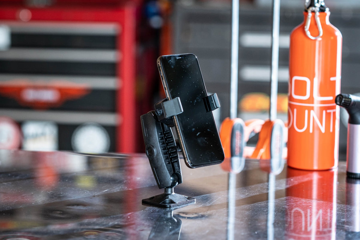 iBOLT device mounting setup inside a commercial vehicle
