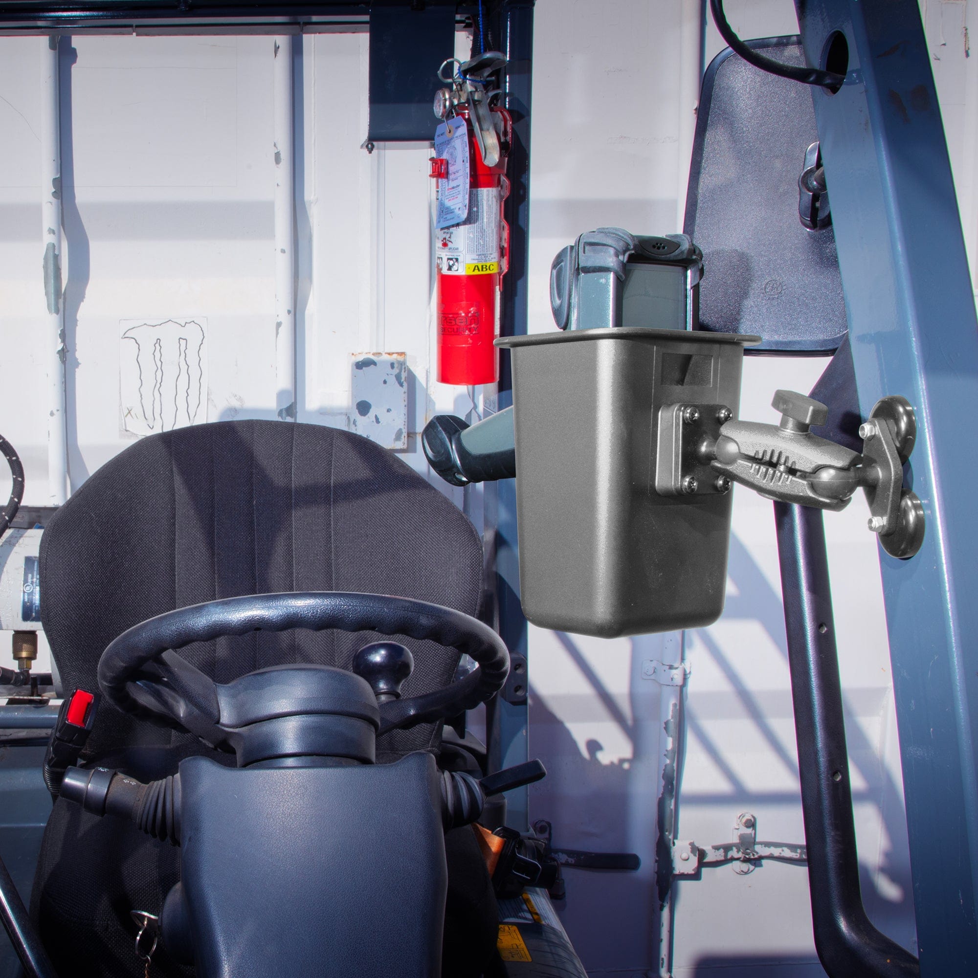 iBOLT Mounts iBOLT XL Barcode Scanner triMag Low-Profile Strong Magnetic Mount