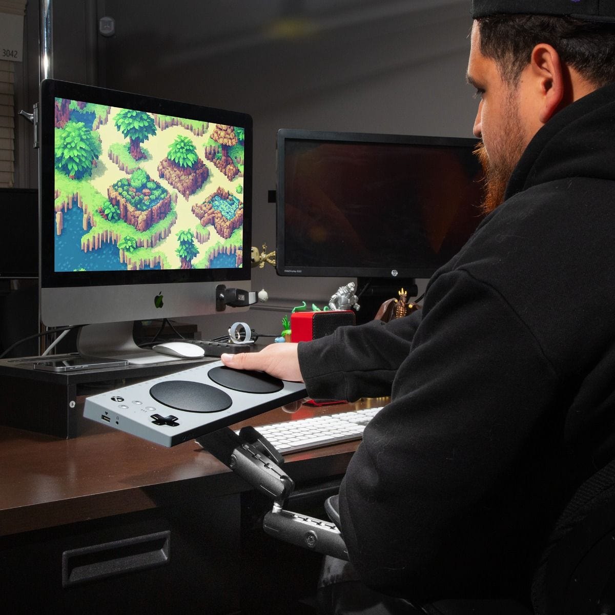 iBOLT Diamond AMPS Plate AccessiBOLT ArmTrack- Great for Wheelchairs, Rehab Chairs, and Mobility Devices with a Track System