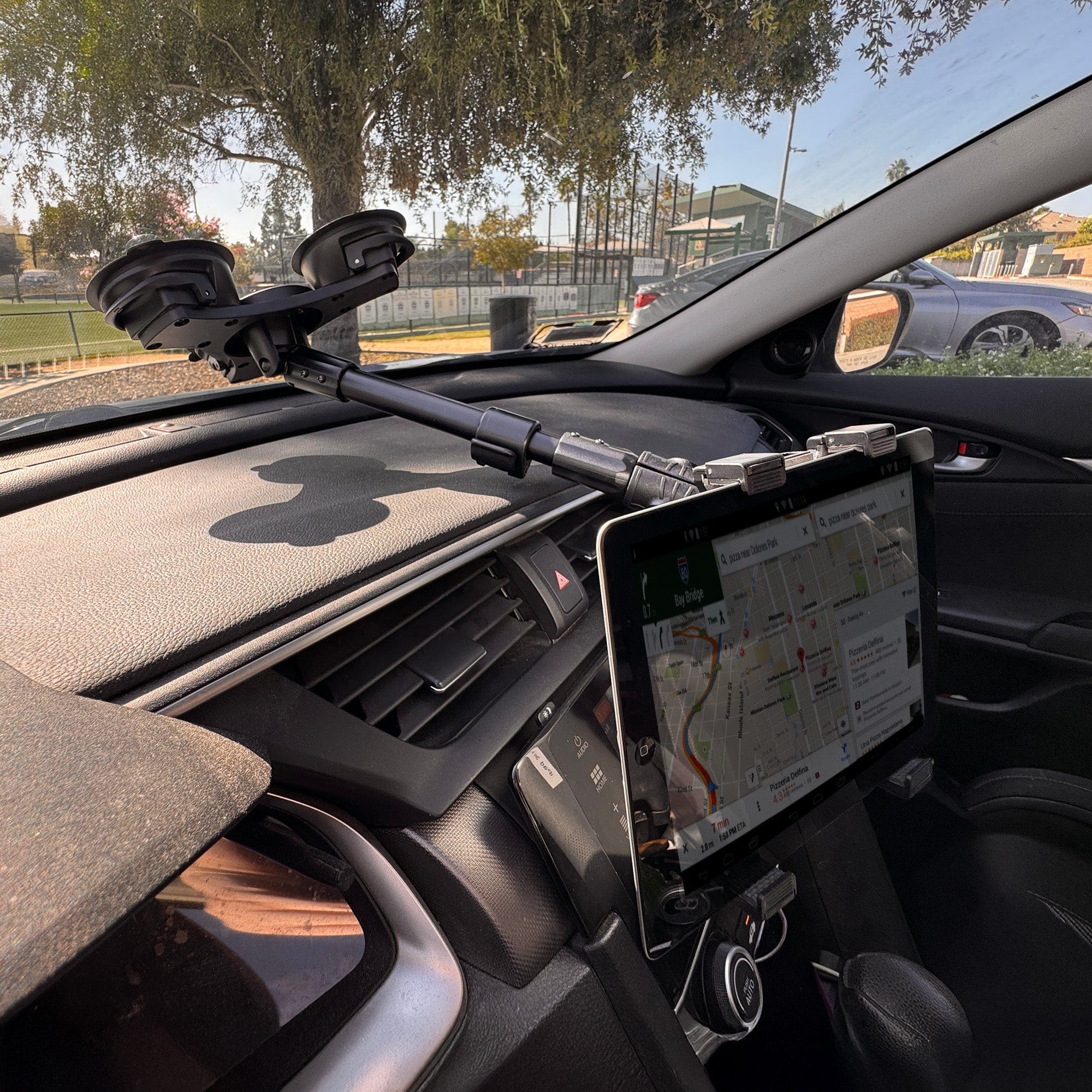 iBOLT TabDock ExtendiBOLT Triple Suction Cup Mount