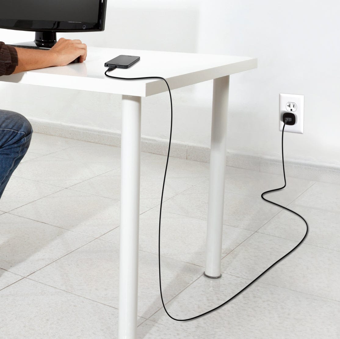 iBOLT Mounts 2 meter Charge'n Sync Lightning Cable (Apple Approved)