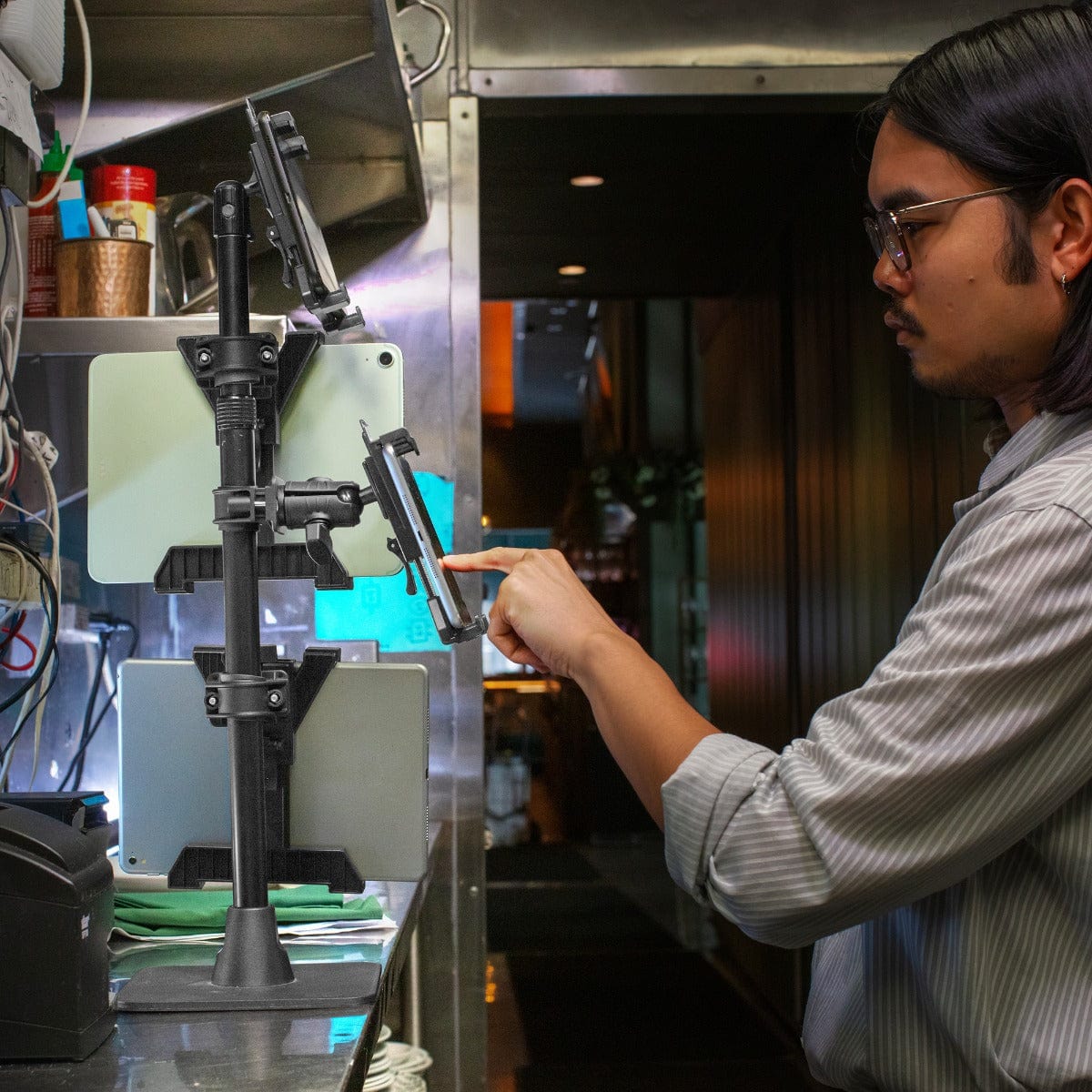 iBOLT Mounts iBOLT Quad Tablet Tower TabDock™ Stand