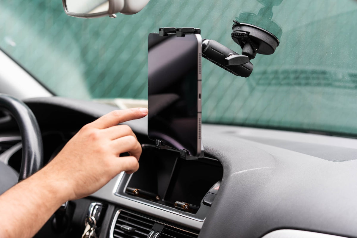 iBOLT device mounting setup inside a commercial vehicle