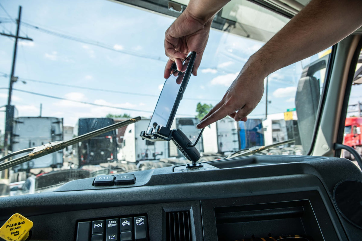iBOLT device mounting setup inside a commercial vehicle