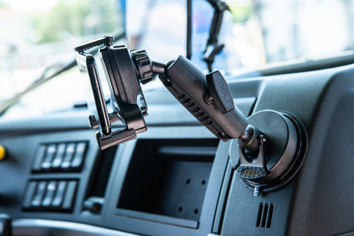 iBOLT device mounting setup inside a commercial vehicle