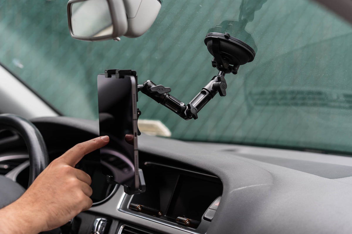 iBOLT device mounting setup inside a commercial vehicle