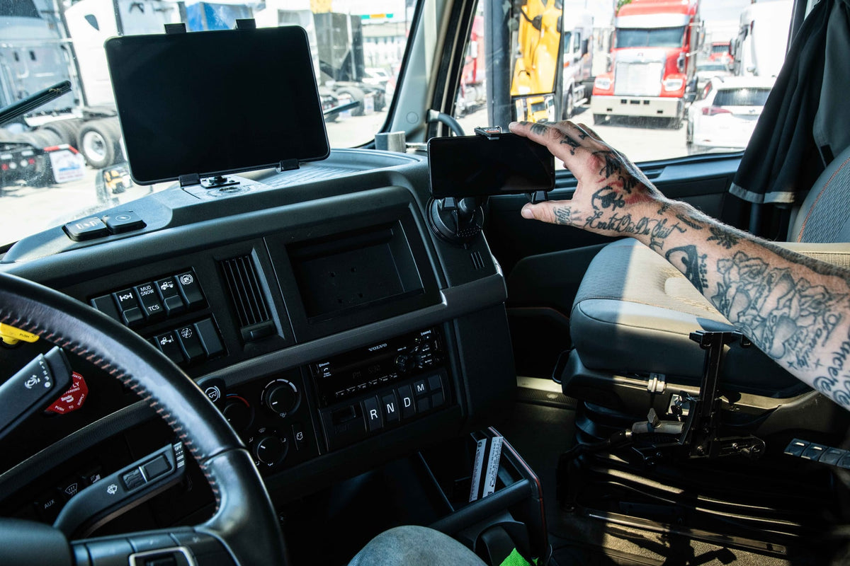 iBOLT device mounting setup inside a commercial vehicle