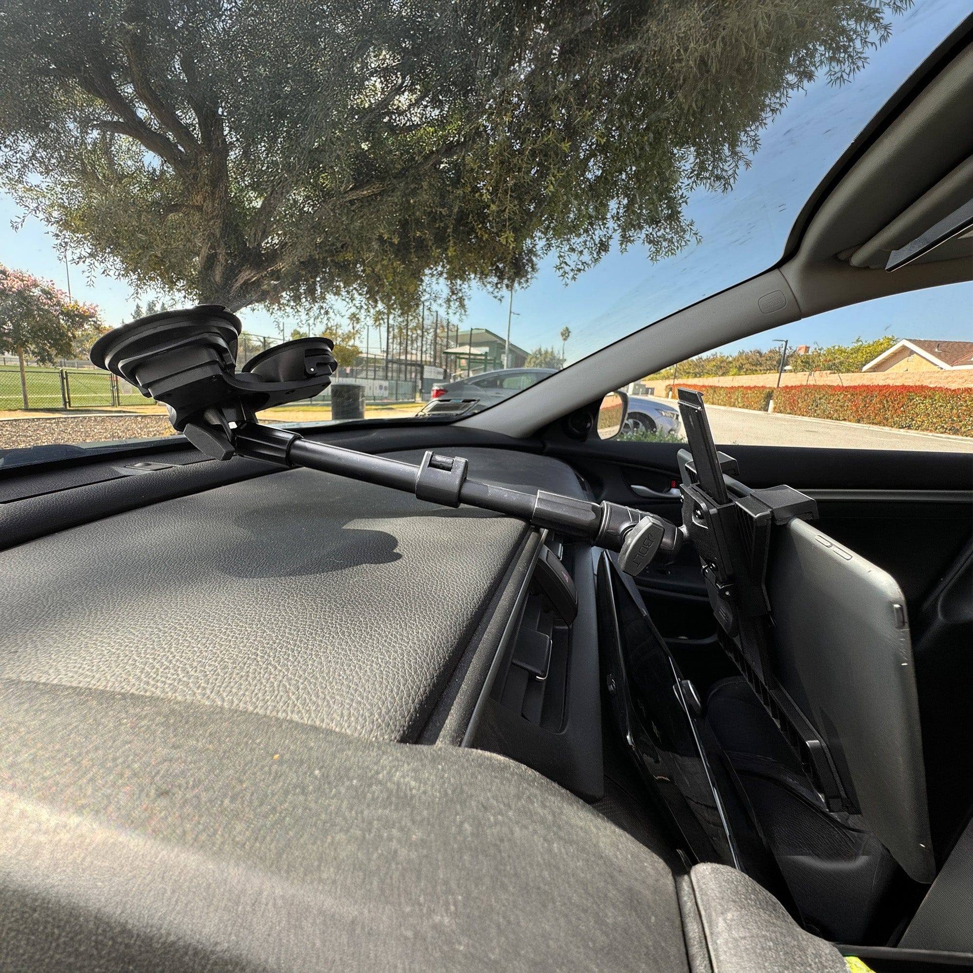 iBOLT Mounts iBOLT TabDock ExtendiBOLT Dual Suction Cup Mount